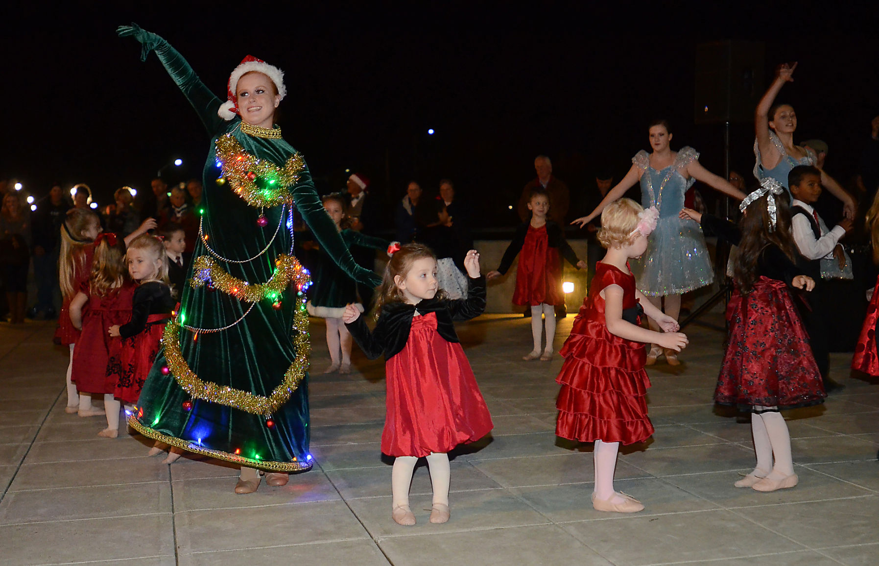 Napa Christmas Tree Lighting 2